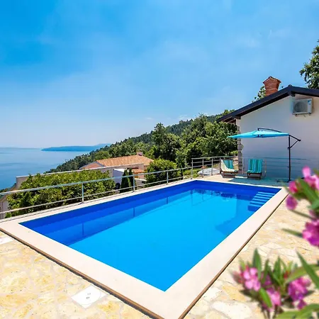 Gorgeous In With House Sea View Holiday home *