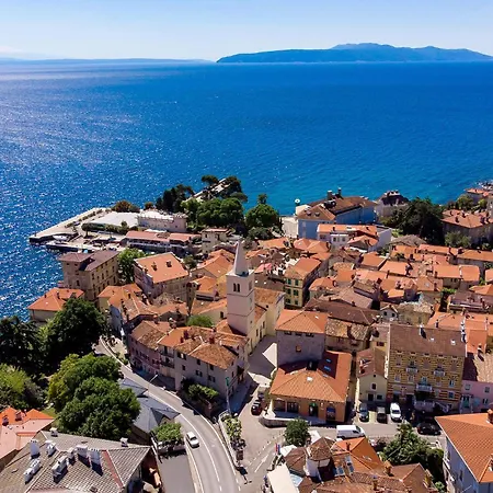 Gorgeous In With House Sea View Holiday home *