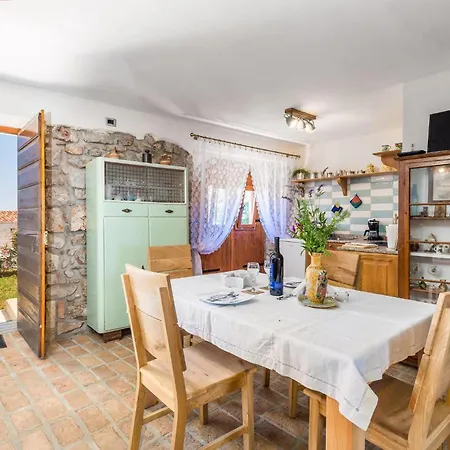 1 Bedroom Amazing In בית נופש *